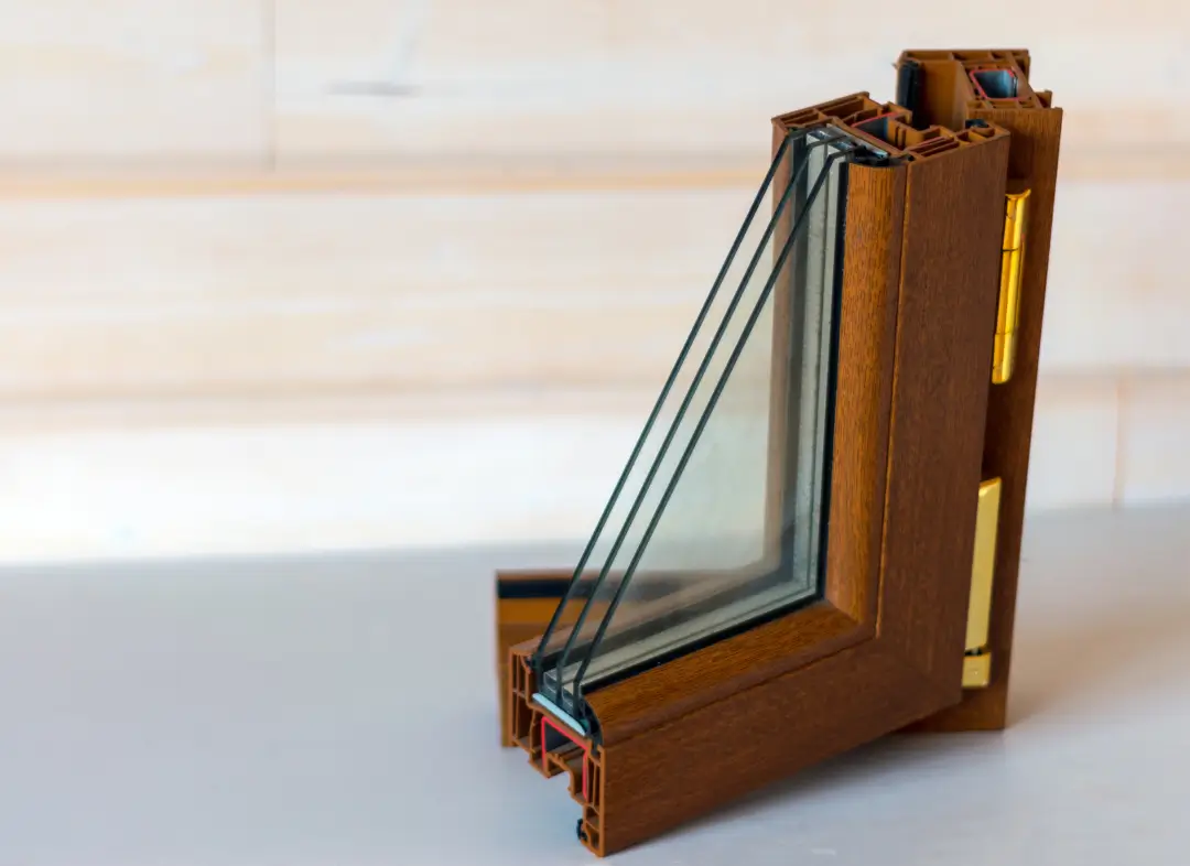 Installation de fenêtre en bois sur mesure Cléry-Saint-André